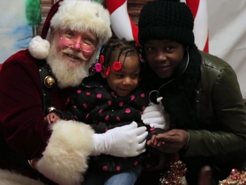 WATCH: Newark Celebrates Downtown Holiday Tree Lighting For 2016 - Patch.com