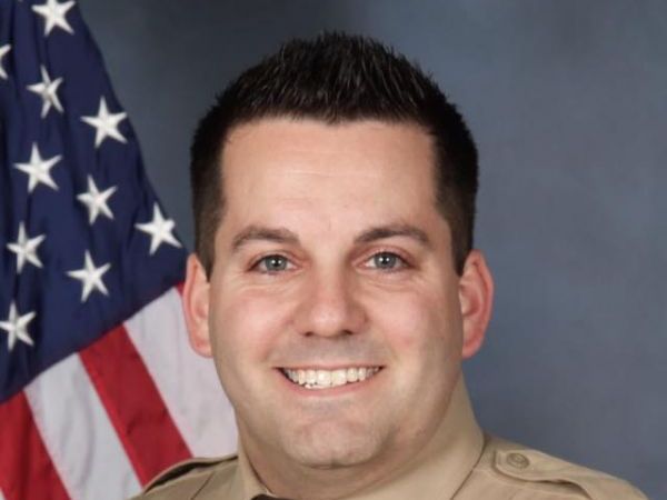 Officer, suspect 'in bad shape' after shootout in St. Louis Officer, suspect 'in bad shape' after shootout in St. Louis