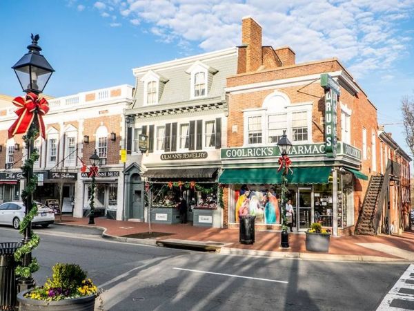 christmas shopping season begins in fredericksburg area christmas shopping season begins in fredericksburg area