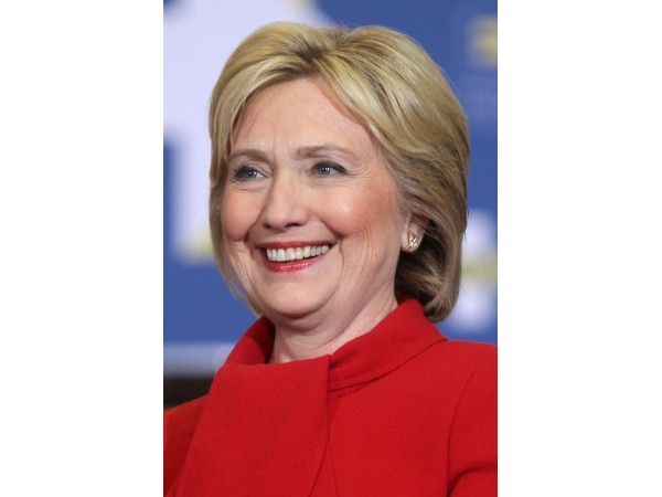 Hillary Clinton tackles teenage girl's question about body image