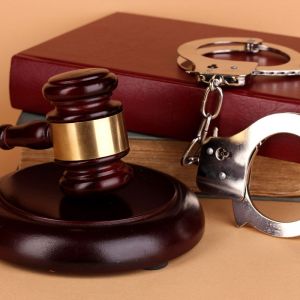 Man, Woman Arrested in Manhattan Beach Verizon Store Armed Robbery