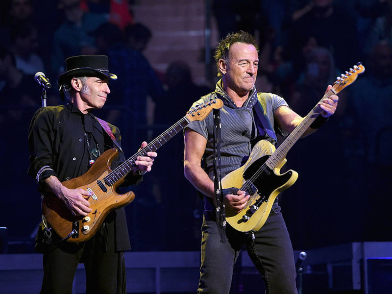 Offer Up Dallas Tx >> Guitars Stolen From, Returned To Nils Lofgren In Dallas ... Offer Up Dallas Tx >> Guitars Stolen From, Returned To Nils Lofgren In Dallas ...