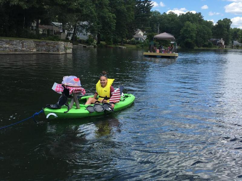 PHOTOS Shaker Pines Lake Boat Parade Enfield, CT Patch