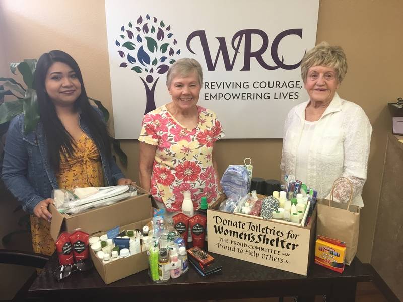 La Costa Glen Residents Donate To Women S Resource Center Carlsbad