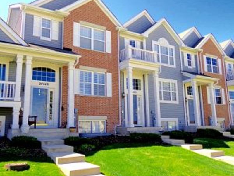 Townhomes & Condos For Sale in Forest Park, Illinois August 2017