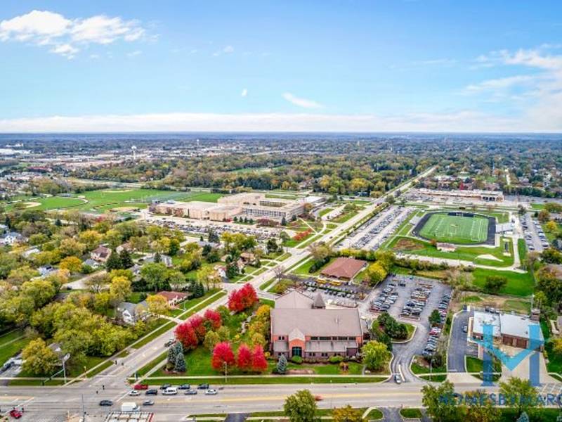 Townhomes & Condos For Sale in Darien, Illinois - January 2018 | Darien