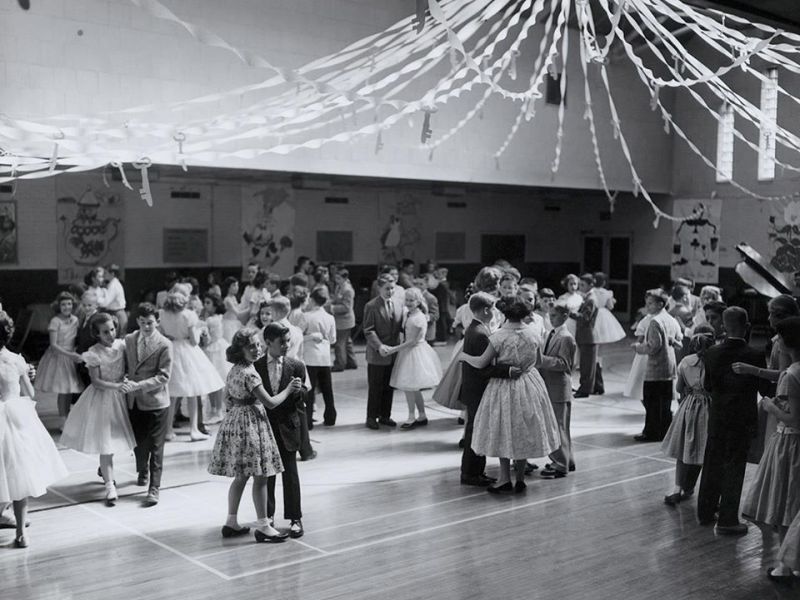 dancing_in_50s-1475412067-2306.jpg