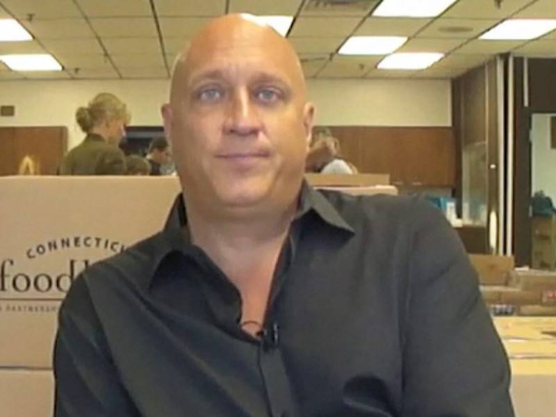Steve wilkos with hair