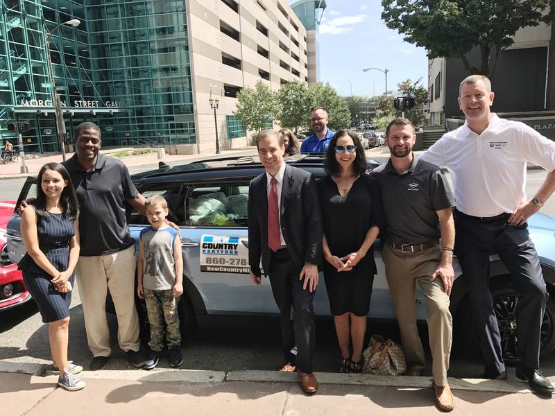 Five Minis Stuffed To The Max Deliver Donated Supplies To Hartford
