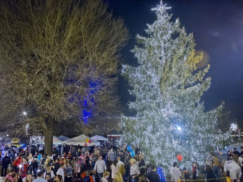 christmas tree lighting on saturday in alpharetta alpharetta christmas tree lighting