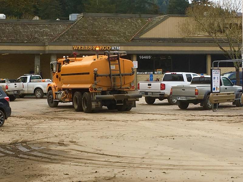 Flood Aftermath Cleanup Underway In Sonoma County (PHOTOS) Petaluma
