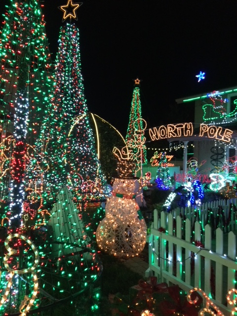 Pleasanton Christmas Lights 2022 Dec 5 | 'Widmer World' - Holiday Lights Display 2021: Pleasanton |  Pleasanton, Ca Patch