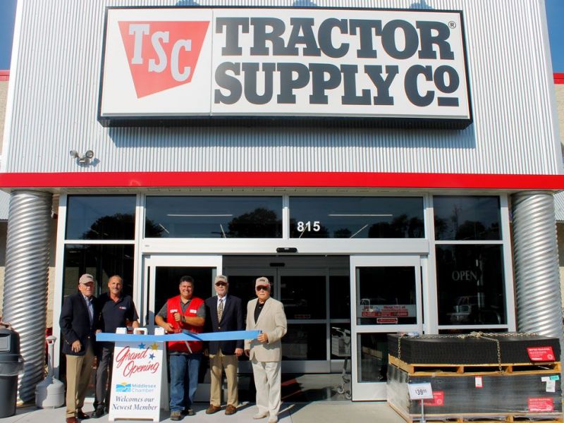 Tractor Supply Company Celebrates Opening in Middletown Middletown