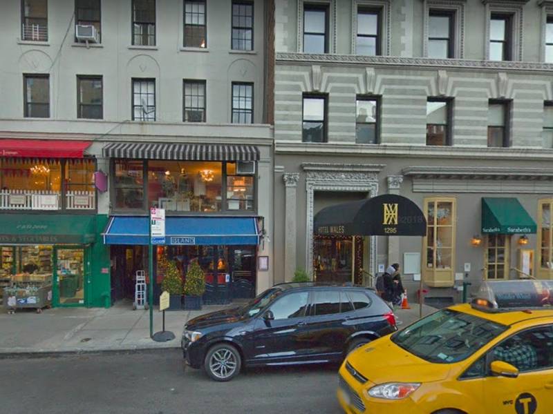 Fire Breaks Out At Upper East Side Restaurant Ny Fire Breaks Out At Upper East Side Restaurant