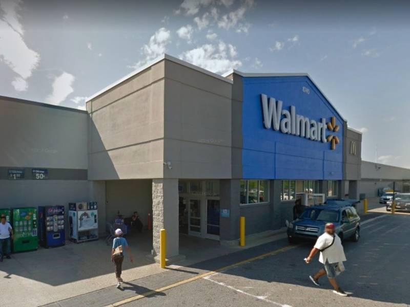 Early Walmart Closing On Christmas Eve Angers Patrons In Clinton