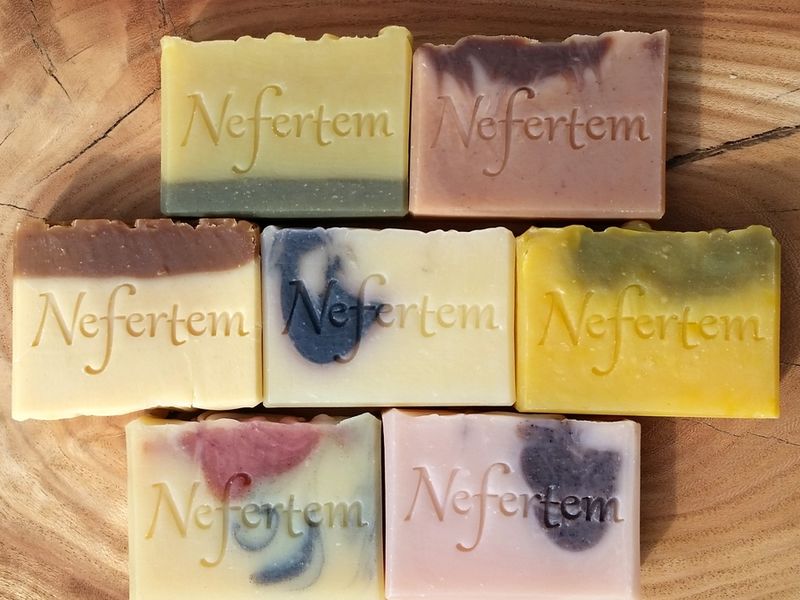 Handmade Soap vs Store Bought Soap; what's the difference? Tinley