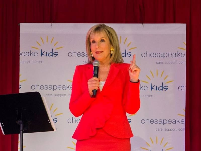 wjz-tv-s-denise-koch-returns-as-emcee-for-fashion-for-a-cause-anne