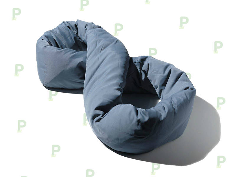 Thailand women outdoor bath