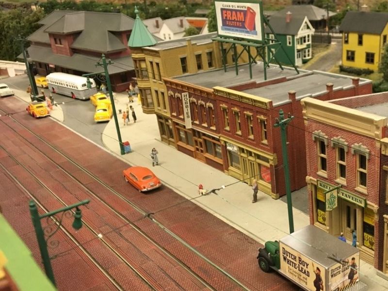 A Holiday Treat for Model Train Fans of all Ages on ... model train track wiring dcc 