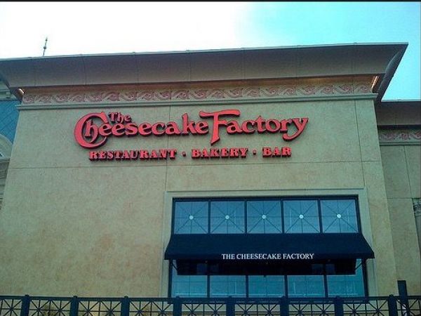 Pasadena Cheese Cake Factory Scare Pasadena Cheese Cake Factory Scare