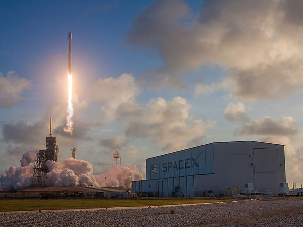Watch SpaceX's NROL-76 rocket launch from Cape Canaveral live Watch SpaceX's NROL-76 rocket launch from Cape Canaveral live