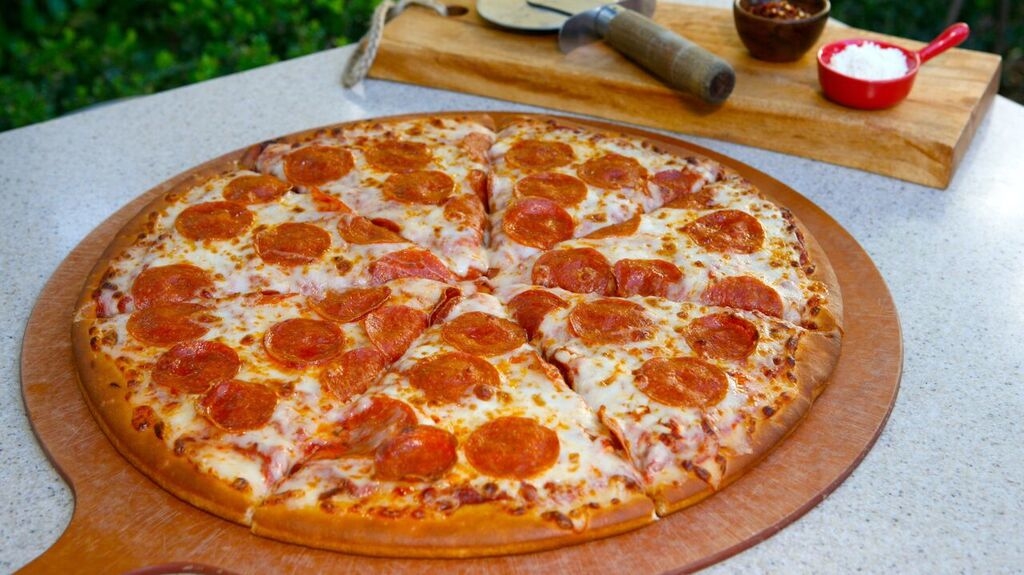 Best Pizza Place In Orange County Ca Patch Pepperoni Pizza Boardwalk Pasta And Disney S California Adventure Park Tomato Sauce Topped With Mozzarella Cheese Slices Of