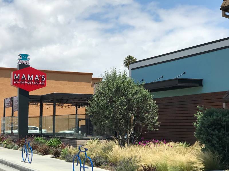 Mama's Comfort Food & Cocktails Opens In Los Alamitos Los Alamitos