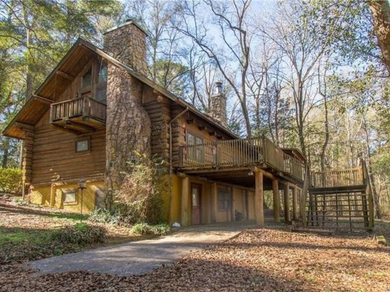 10 lovely log cabins
