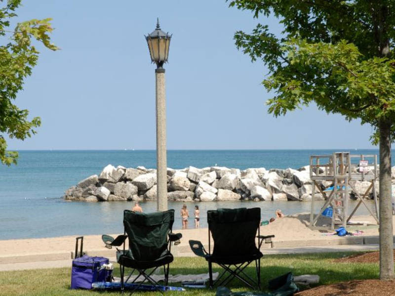 Bluff Erosion Closes Forest Park Beach Access Road Lake Il Bluff Erosion Closes Forest Park Beach Access Road
