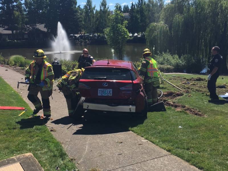 Fleeing Suspect Causes ThreeCar Crash Before Arrest In Beaverton