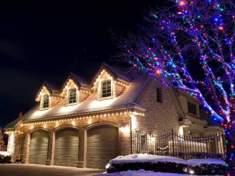 6 Fun Facts You Need To Know About Lighting Up Your Christmas Los 6 Fun Facts you need to Know about Lighting up your Christmas - 6 Fun Facts You Need To Know About Lighting Up Your Christmas Los