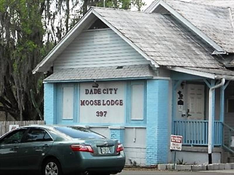 Burglar Makes Off With Bags Of Cash From Dade City Moose Lodge New