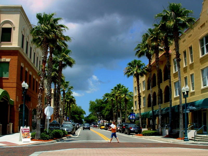 Love Safety Harbor? Share Your Stories, Reach Your Neighbors Safety