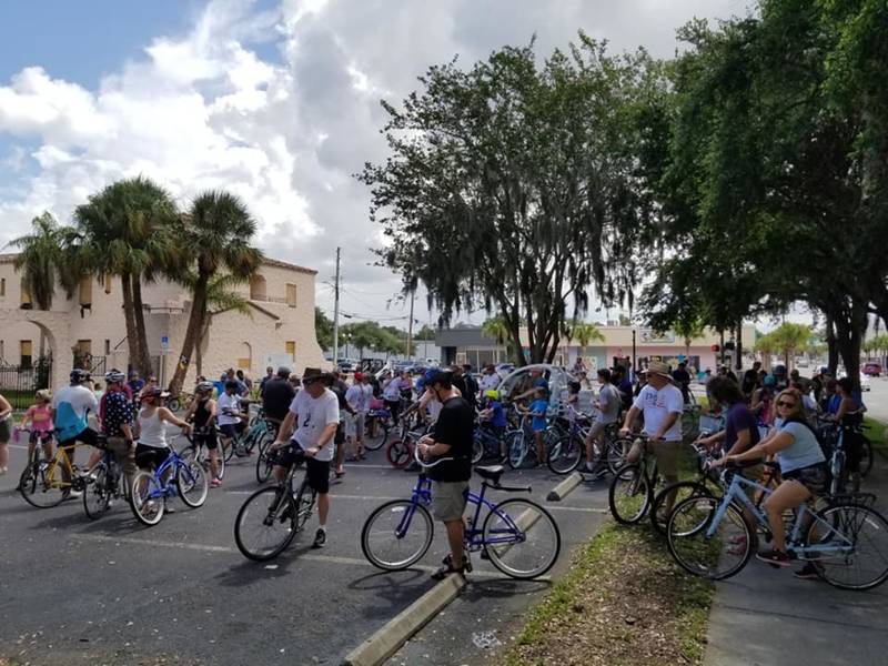bike culture taking off in downtown new port richey new carrollwood christmas lights