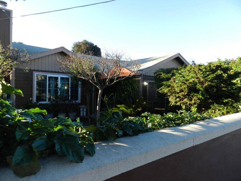 Swingers in east palo alto ca City Center East Palo Alto, CA Neighborhood Profile - NeighborhoodScout