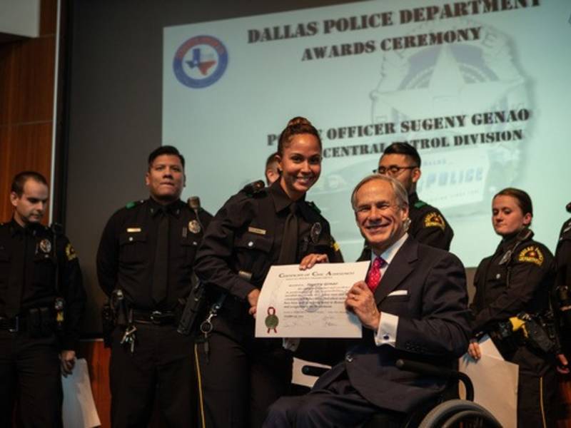 Dallas Officers Awarded For Response To Hurricane Harvey