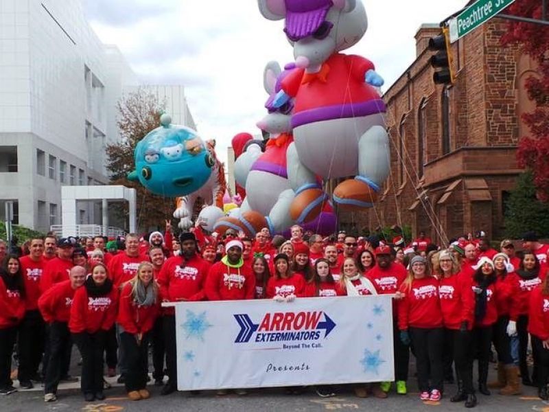 arrow exterminators celebrates 19th year sponsoring childrens christmas parade atlanta