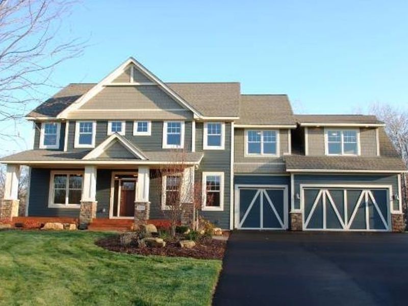 Hinsdale, IL James Hardie Siding Color Spotlight Night Grey Hinsdale