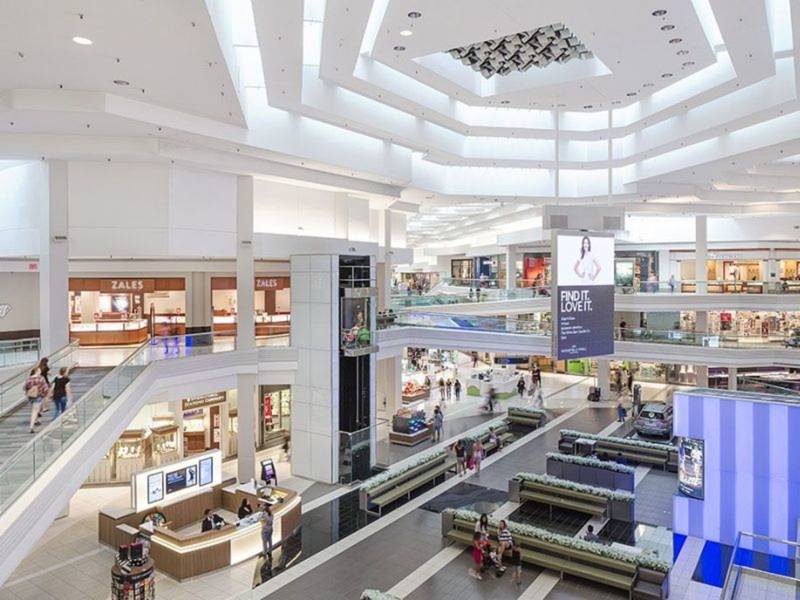 Ing Man May Have Been Trying To Woman At Mall Cops Ing Man May Have Been Trying To Woman At Mall Cops