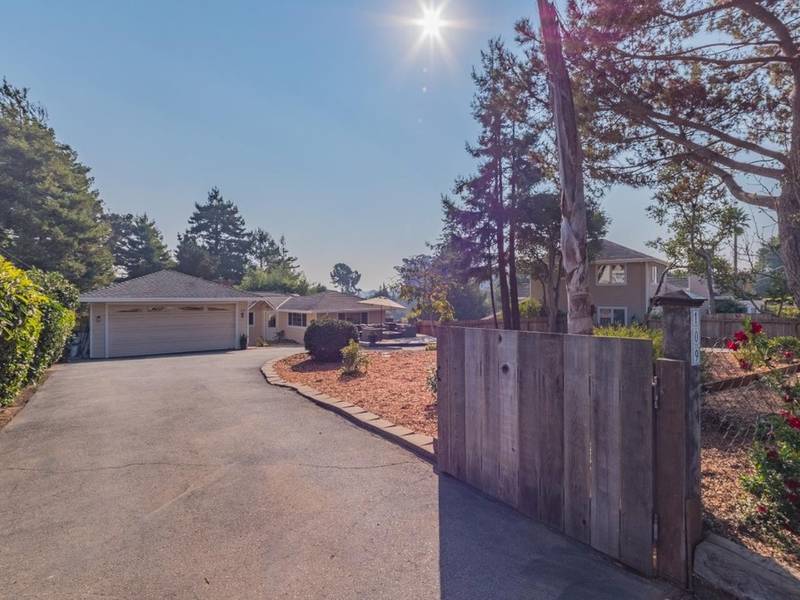 Single Story Beach House In Watsonville For 1 5m Ca Single Story Beach House In Watsonville For 1 5m 0