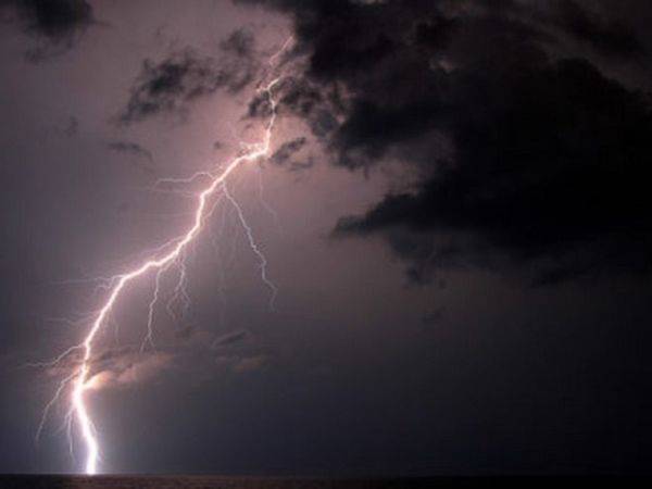 1,200 Lightning Strikes Recorded Monday In Bay Area