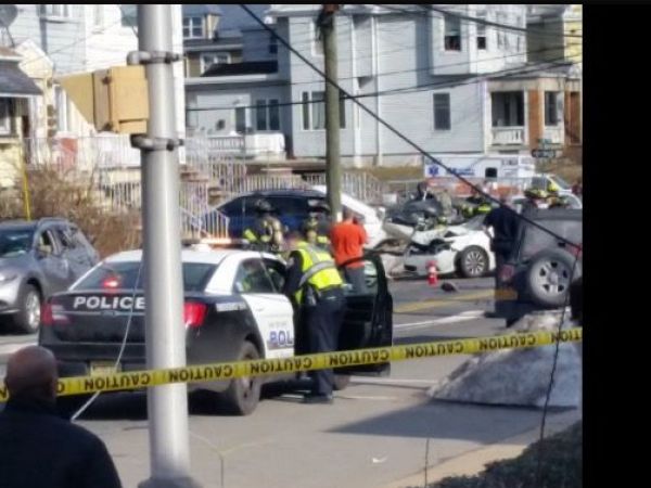 Small plane crashes on residential street in Bayonne, New Jersey Small plane crashes on residential street in Bayonne, New Jersey