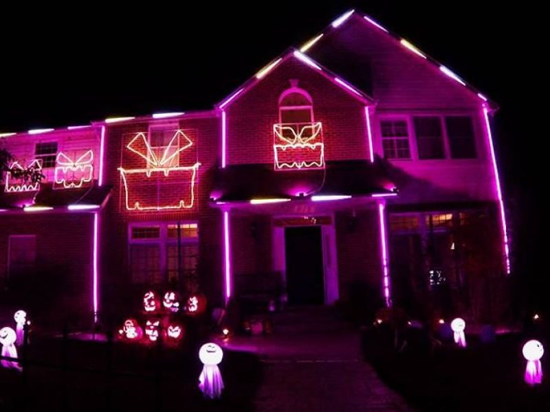 singing halloween house will rock out to radioactive
