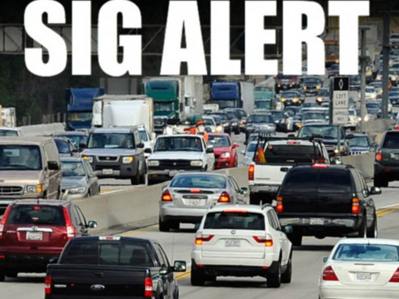 Overturned Suv Clogs 5 Freeway In Irvine Overturned Suv Clogs 5 Freeway In Irvine