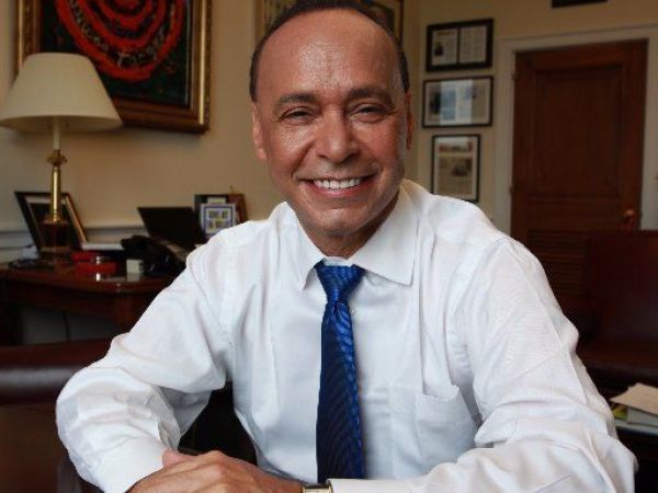 Congressman Cuffed in ICE Sit Congressman Cuffed in ICE Sit