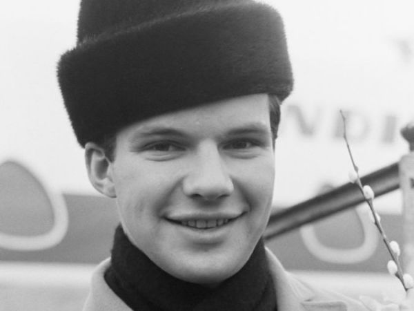 Bobby Vee The Night Has A Thousand Eyes Anonymous Phone Call Bobby Vee The Night Has A Thousand Eyes Anonymous Phone Call